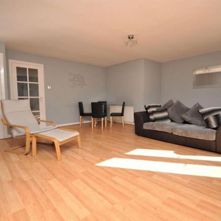 No 11 3 Bed Serviced Appartment Town Centre Girvan Eksteriør bilde