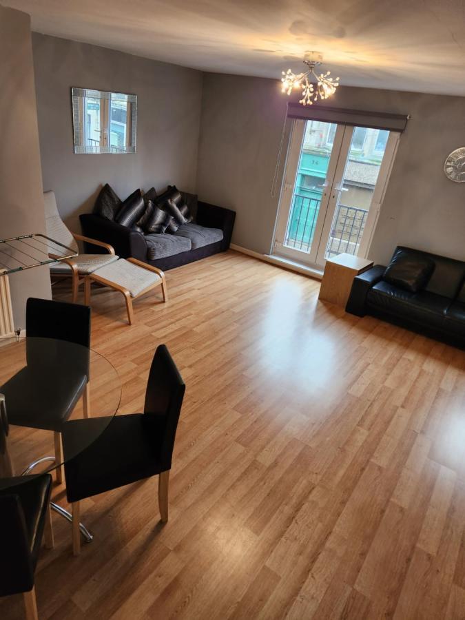 No 11 3 Bed Serviced Appartment Town Centre Girvan Eksteriør bilde