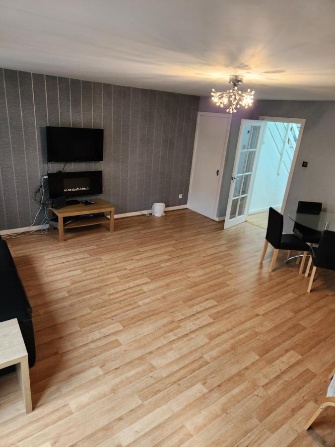 No 11 3 Bed Serviced Appartment Town Centre Girvan Eksteriør bilde